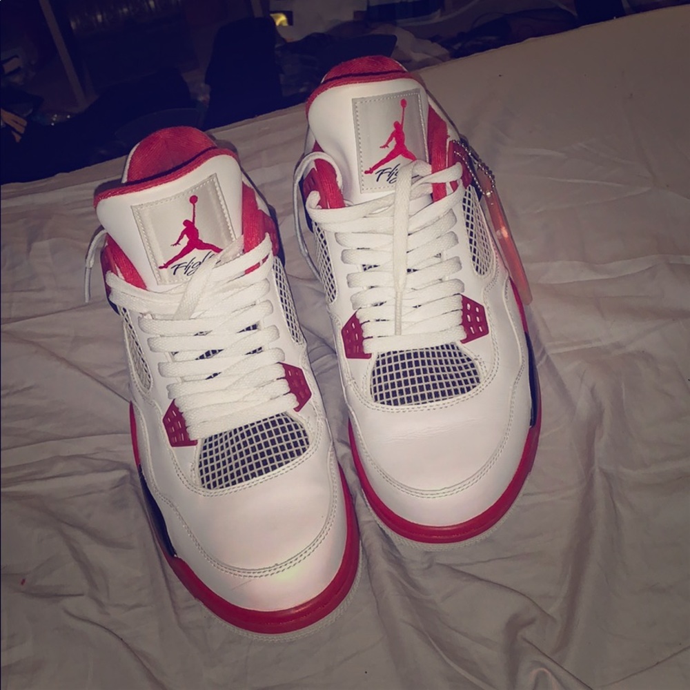 Jordan 4